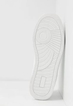 Prix Cassé Pier One Baskets Basses Baskets & Sneakers Rond Homme 11 Prix Cassé Pier One Baskets Basses Baskets & Sneakers Rond Homme -Pier One Boutique 0c97d63bc3db483b94783cc719b2a916