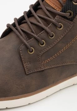 Prix Compétitif Pier One Baskets Montantes Baskets & Sneakers Rond Homme 13 Prix Compétitif Pier One Baskets Montantes Baskets & Sneakers Rond Homme -Pier One Boutique 1c0af372ec504270becb5aec591c9810