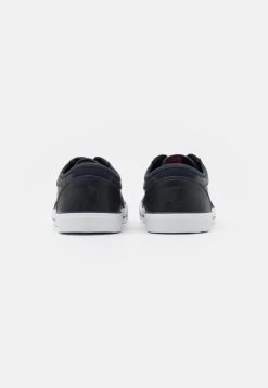 Prix Bradés Pier One Baskets Basses Sneakers Rond Homme 9 Prix Bradés Pier One Baskets Basses Sneakers Rond Homme -Pier One Boutique 24762b5e263f4f7b81f0389b32753f43