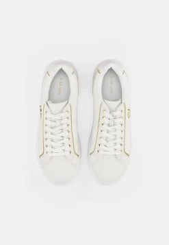 Pier One Baskets Basses Vendre Baskets & Sneakers Rond Unisex -Pier One Boutique 2b6e8904e99d446c8c45e4a5d29d9271