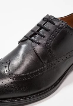 Pier One Réduction LEATHER – Derbies & Richelieus Chaussures De Ville Rond Homme -Pier One Boutique 2c8b13e654a34f6e889e607a4cc2da04