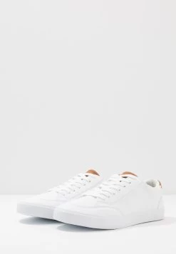 Pier One UNISEX – Baskets Basses Rabais Sneakers Rond Homme -Pier One Boutique 341f551b59b74c4bb5e9fe612d3954b6