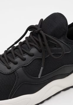 Prix Favorable Pier One UNISEX – Baskets Basses Baskets & Sneakers Rond -Pier One Boutique 36cbe66cb08a40fbabcf0b96746d0e15