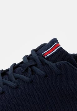 Authentique 100% Pier One Baskets Basses Sneakers Rond Homme 12 Authentique 100% Pier One Baskets Basses Sneakers Rond Homme -Pier One Boutique 37c45b42f10642a386d3ce252f2b7807