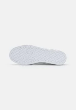 Pier One Prix Acceptable Baskets Basses Baskets & Sneakers Rond Homme 13 Pier One Prix Acceptable Baskets Basses Baskets & Sneakers Rond Homme -Pier One Boutique 460ec2880e0649af9c41beb09909e803