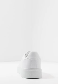 Pier One Bas Prix Baskets Basses Baskets & Sneakers Rond Homme -Pier One Boutique 48c43c61522a4c329c193ce3bf5d45ea