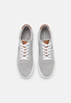 Pier One Prix Gelé Baskets Basses Sneakers Rond Homme 10 Pier One Prix Gelé Baskets Basses Sneakers Rond Homme -Pier One Boutique 4e4c5b701bf54e6999044fba512d7d8f