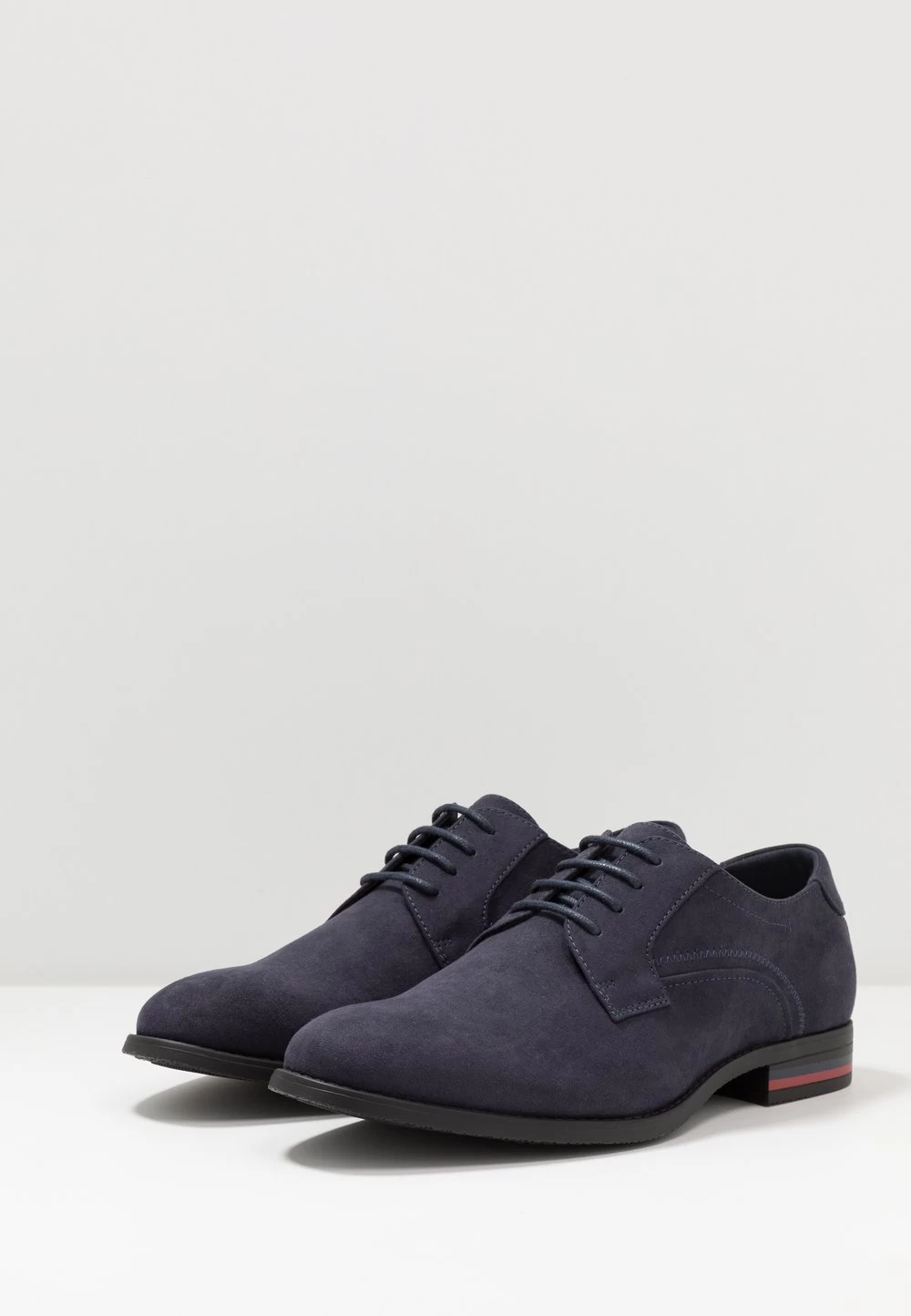 Pier One Derbies & Richelieus Prix Équitable Chaussures De Ville Rond Homme 3 Pier One Derbies & Richelieus Prix Équitable Chaussures De Ville Rond Homme – Image 3