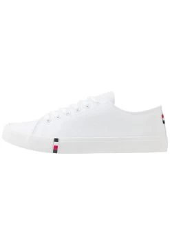 Prix Dégriffé Pier One UNISEX – Baskets Basses Baskets & Sneakers Rond -Pier One Boutique 5bbc0ab381634154a423ae84a3e770c2 3