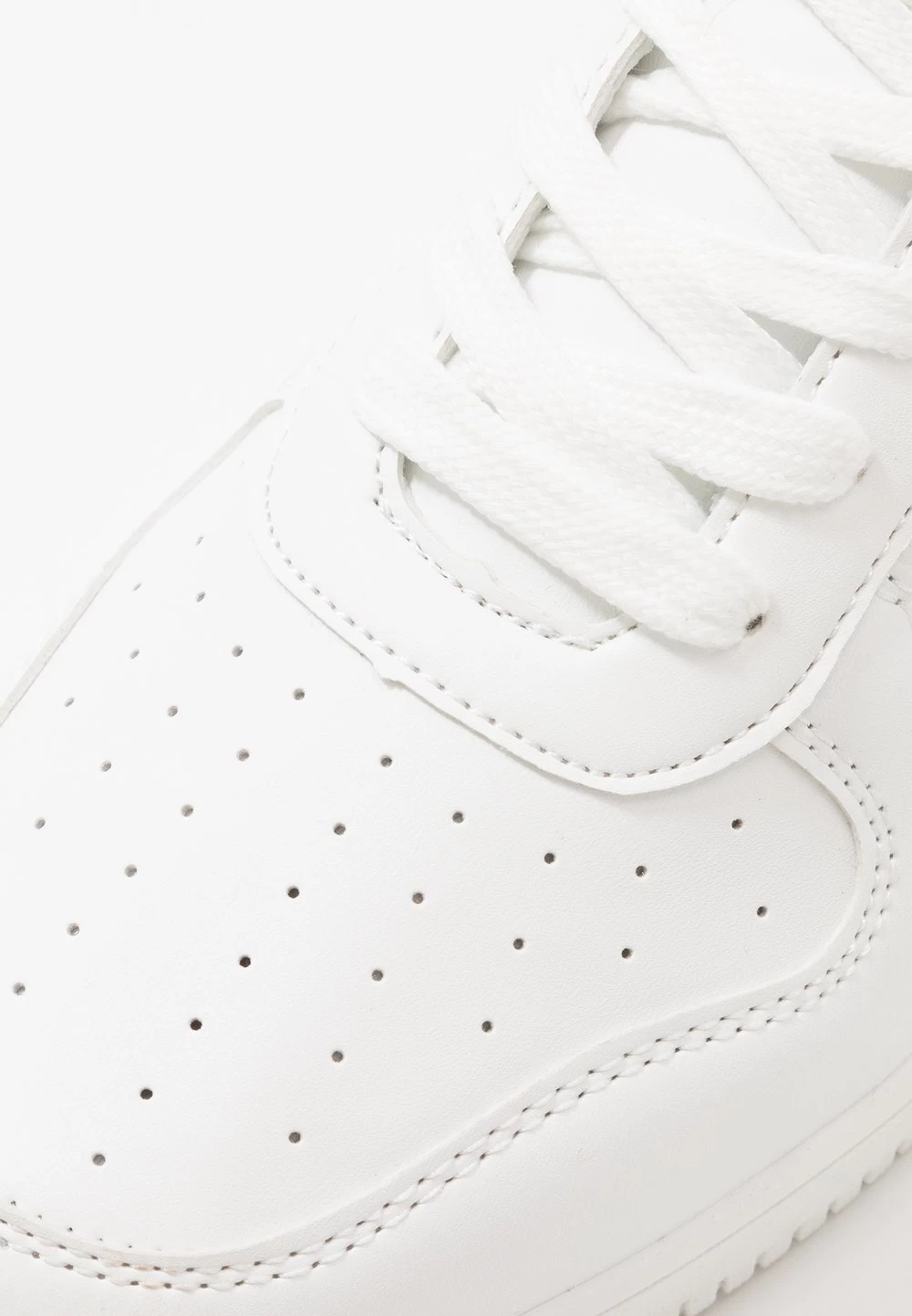 Prix Cassé Pier One Baskets Basses Baskets & Sneakers Rond Homme 6 Prix Cassé Pier One Baskets Basses Baskets & Sneakers Rond Homme – Image 6