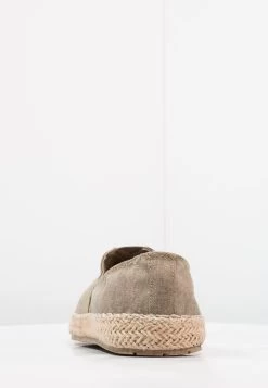 Prix Dégriffé Pier One UNISEX – Espadrilles Chaussures Basses Rond Homme -Pier One Boutique 651540b12ae74f6f8fd377e20c57b356