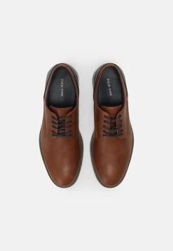 Qualité Garantie Pier One Chaussures à Lacets Derbies Et Richelieus Rond Homme -Pier One Boutique 660a5d050b0e4a5a8395aee2c7f7bfb9
