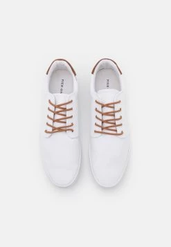 Prix D’Amis Pier One Baskets Basses Baskets & Sneakers Rond Homme -Pier One Boutique 6ab000e182bd4d7dbe74ebb8327eed38