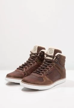 Pier One Baskets Montantes Réduction Baskets & Sneakers Rond Homme -Pier One Boutique 6b27a0972ff94c758573f6968c6632ae
