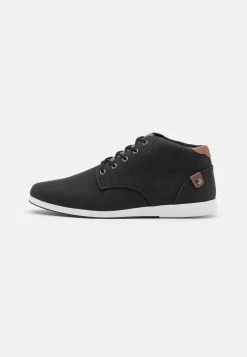 Pier One Baskets Basses Première Qualité Baskets & Sneakers Rond Homme -Pier One Boutique 71c7080d0761421f91ad26c23e1a2b87 1