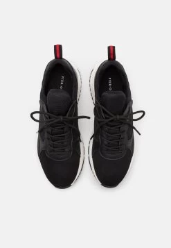 Prix Favorable Pier One UNISEX – Baskets Basses Baskets & Sneakers Rond -Pier One Boutique 7b4e6701f8fa4f62b8488bcda8bd464b