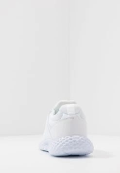 Pier One UNISEX – Baskets Basses Qualité Garantie 100% Baskets & Sneakers Rond Homme -Pier One Boutique 7eb6c75f09a64300939cbce6bc7a697e