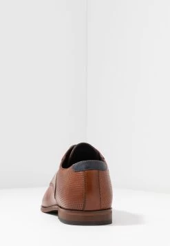 Pier One LEATHER – Derbies & Richelieus En Remise Chaussures De Ville Rond Homme 10 Pier One LEATHER – Derbies & Richelieus En Remise Chaussures De Ville Rond Homme -Pier One Boutique 85ed4a4ce90d47708a459aa5a2949103