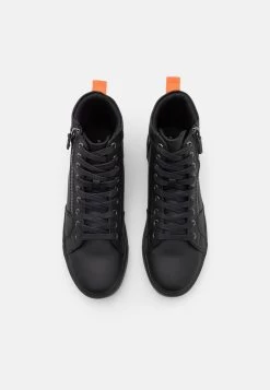 Soldes Pier One Baskets Montantes Baskets & Sneakers Rond Homme 9 Soldes Pier One Baskets Montantes Baskets & Sneakers Rond Homme -Pier One Boutique 8637a2b357234e97836fdcd53c529bcf