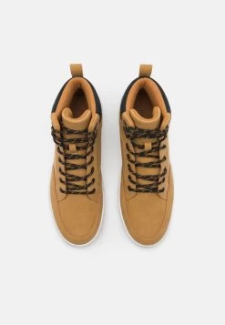 Pier One Baskets Montantes Qualité Garantie 100% Baskets & Sneakers Rond Homme -Pier One Boutique 86a308e03bc340b88f17f6678beb1692