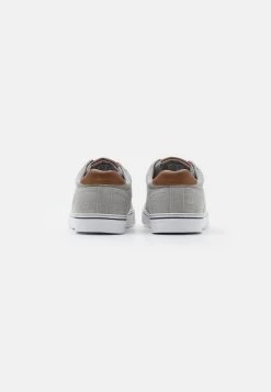 Prix Dégriffé Pier One UNISEX – Baskets Basses Sneakers Rond -Pier One Boutique 90e444c78331435b9b0ea8690376a84f