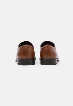 Pier One Garantie De Qualité 100% Derbies & Richelieus Chaussures De Ville Rond Homme -Pier One Boutique 92279e8985ac48b59a51f4dd1be0cd12