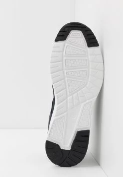 Pier One Baskets Basses Assurance De L’Authenticité Sneakers Rond Homme -Pier One Boutique 95f144b5e09a4820a52ecdcee9154adc