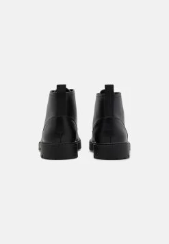 Pier One Réduction Bottines à Lacets Bottes Rond Homme -Pier One Boutique 97f5d9d22a26414dad789f8e306f334a