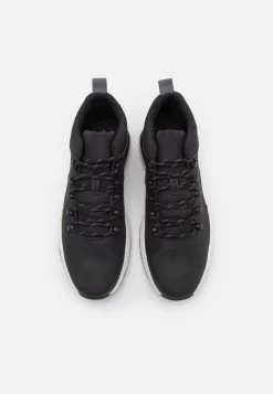 Promos Pier One Baskets Basses Baskets & Sneakers Rond Homme -Pier One Boutique a68b32bdbd4b455fa6609289411f45f2