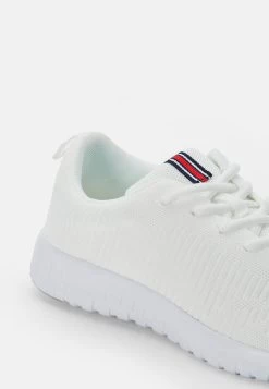 Pier One Baskets Basses Prix Refroidis Sneakers Rond Homme -Pier One Boutique a92dd0226b8c49b4b46c89760f6f8b8a