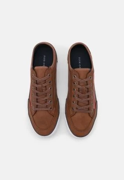 Prix Jamais Vus Pier One Baskets Basses Sneakers Rond Homme -Pier One Boutique af3e2a368a8148559f0db2acf0436661