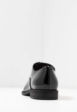 Pier One Derbies & Richelieus Se Vend Bas Prix Chaussures De Ville Rond Homme -Pier One Boutique b42a8fcf15f249da8eaa2cca1d1d7c74