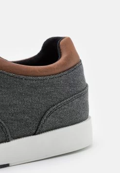 Pier One Prix Gelé Chaussures à Lacets Derbies, Richelieus & Chaussures Bateau Rond Homme 12 Pier One Prix Gelé Chaussures à Lacets Derbies, Richelieus & Chaussures Bateau Rond Homme -Pier One Boutique b5777430521a4850bf35d69d902f196f