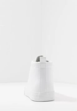 Pier One UNISEX – Baskets Montantes Prix Malin Sneakers Rond 9 Pier One UNISEX – Baskets Montantes Prix Malin Sneakers Rond -Pier One Boutique bfa354986049429893f7b2852a8b773b