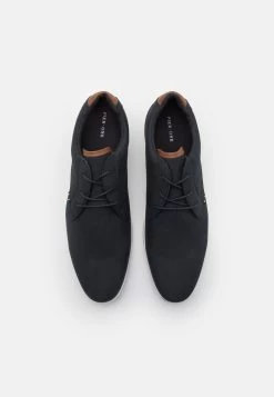 Réduction Pier One Chaussures à Lacets Derbies, Richelieus & Chaussures Bateau Rond Homme -Pier One Boutique c40ad291ced84ee3b350a3868093f8c3