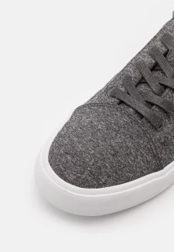 Pier One Prix Incroyables Baskets Basses Sneakers Rond Unisex 12 Pier One Prix Incroyables Baskets Basses Sneakers Rond Unisex -Pier One Boutique c93191640e5742009c1245860f184f0e