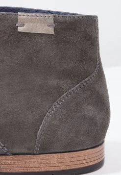 Prix Compétitif Pier One Derbies & Richelieus Chaussures De Ville Rond Homme 12 Prix Compétitif Pier One Derbies & Richelieus Chaussures De Ville Rond Homme -Pier One Boutique ca6c9d7b82a449058960be26da75f18d