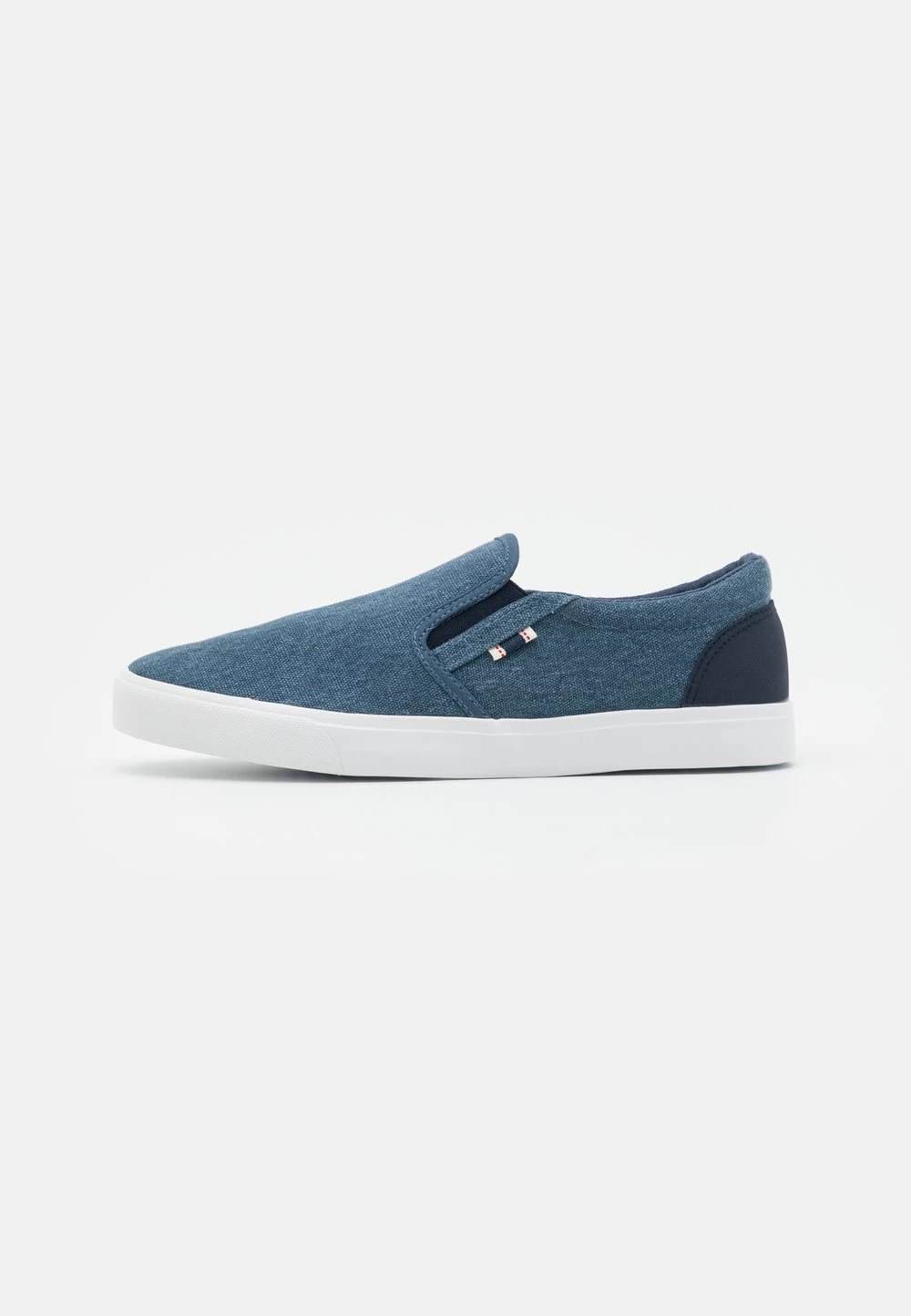 Pier One Pas Cher Baskets Basses Baskets & Sneakers Rond Homme 1 Pier One Pas Cher Baskets Basses Baskets & Sneakers Rond Homme