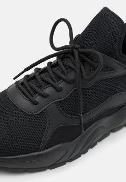 Qualité Garantie Pier One UNISEX – Baskets Basses Baskets & Sneakers Rond -Pier One Boutique e1b39fb334894af39ec07db964c14c96