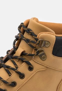 Pier One Baskets Montantes Qualité Garantie 100% Baskets & Sneakers Rond Homme -Pier One Boutique e325666522354a59b56e0b4b3e77c129