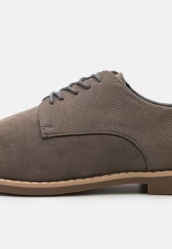Prix Accessible Pier One Derbies Chaussures De Ville Rond Homme -Pier One Boutique e7cc4dd12d694b1486a1af832c9d098a