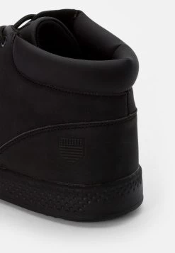 Pier One Prix De Lancement Baskets Montantes Sneakers Rond Homme -Pier One Boutique ea03f073d4a24eb1890b5b9d751dc7bf