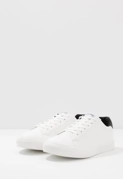 Rabais Pier One UNISEX – Baskets Basses Baskets & Sneakers Rond Homme -Pier One Boutique eab08c48b6fa457f871b0b4f56cf5e34