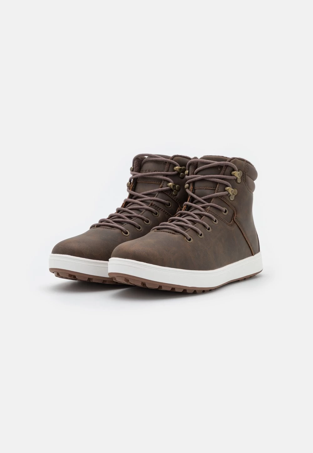 Pier One Baskets Montantes En Promotion Baskets & Sneakers Rond Homme 2 Pier One Baskets Montantes En Promotion Baskets & Sneakers Rond Homme – Image 2