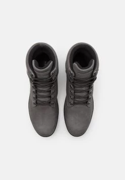 Pier One Baskets Montantes Pas Cher Baskets & Sneakers Rond Homme -Pier One Boutique eb6706e9fee94a118cebe8f23a50c9d1