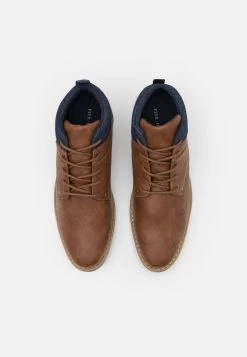 Pier One Prix Ourlé Chaussures à Lacets Derbies, Richelieus & Chaussures Bateau Rond Homme -Pier One Boutique ec7cc701c56c4894bc167b79d87bdf5d