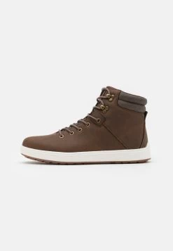 Pier One Baskets Montantes Prix Sympa Baskets & Sneakers Rond Homme -Pier One Boutique eef3380d13174aaf80fdb4c0f10677e0