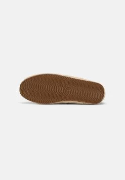 Prix Incroyables Pier One RENA ESPADRILLE UNISEX – Espadrilles Chaussures Basses Rond -Pier One Boutique efc3e18016c1498c90a30089a0181759
