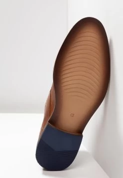 Pier One Prix Discount LEATHER – Derbies & Richelieus Chaussures De Ville Rond Homme -Pier One Boutique f47ca42db8df499e9aede9cf8214a77b