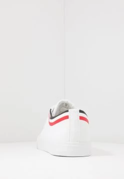 Soldes En Ligne Pier One UNISEX – Baskets Basses Sneakers Rond 9 Soldes En Ligne Pier One UNISEX – Baskets Basses Sneakers Rond -Pier One Boutique f6ecd44a33d540e19c972dc9d4536fed